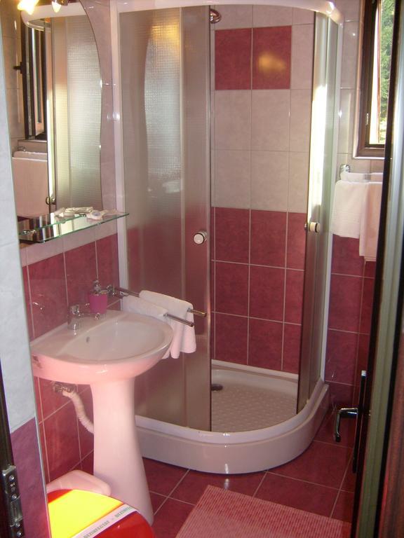 Hotel Pensiunea Speranta Sovata Camera foto